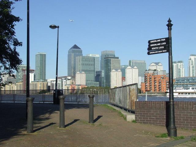 Surrey Quays Studio Londra Exterior foto